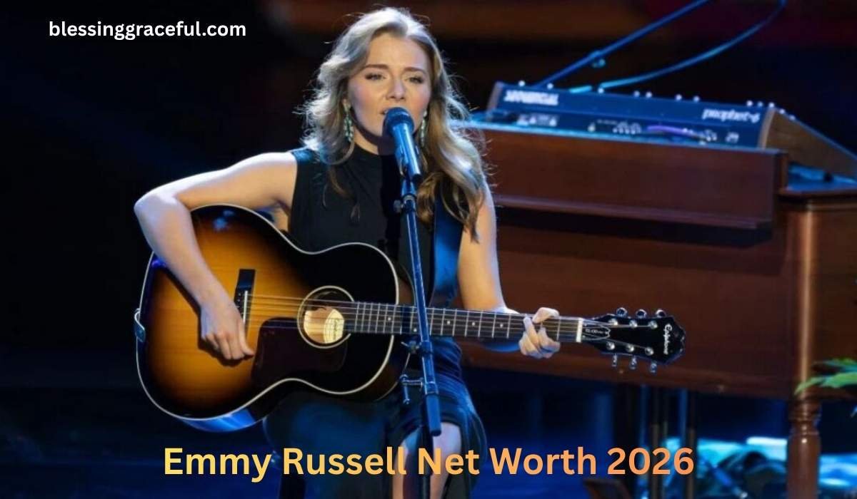Emmy Russell Net Worth